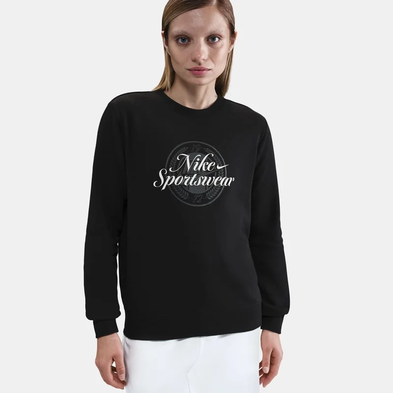 Nike Women's Sportswear Club Graphic Sweatshirt