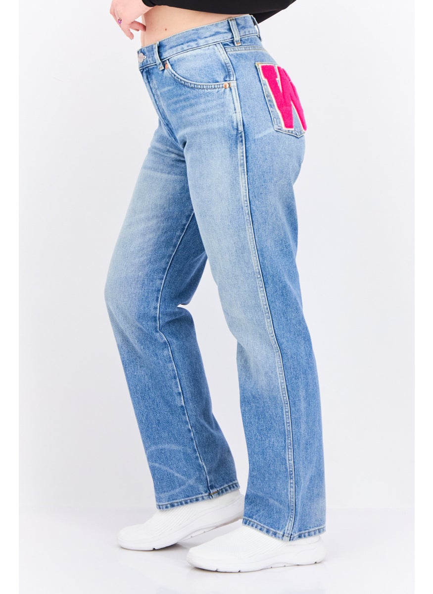 Wrangler - Women Regular Fit Washed No Stretch Jeans, Semi Light Blue - Image 1