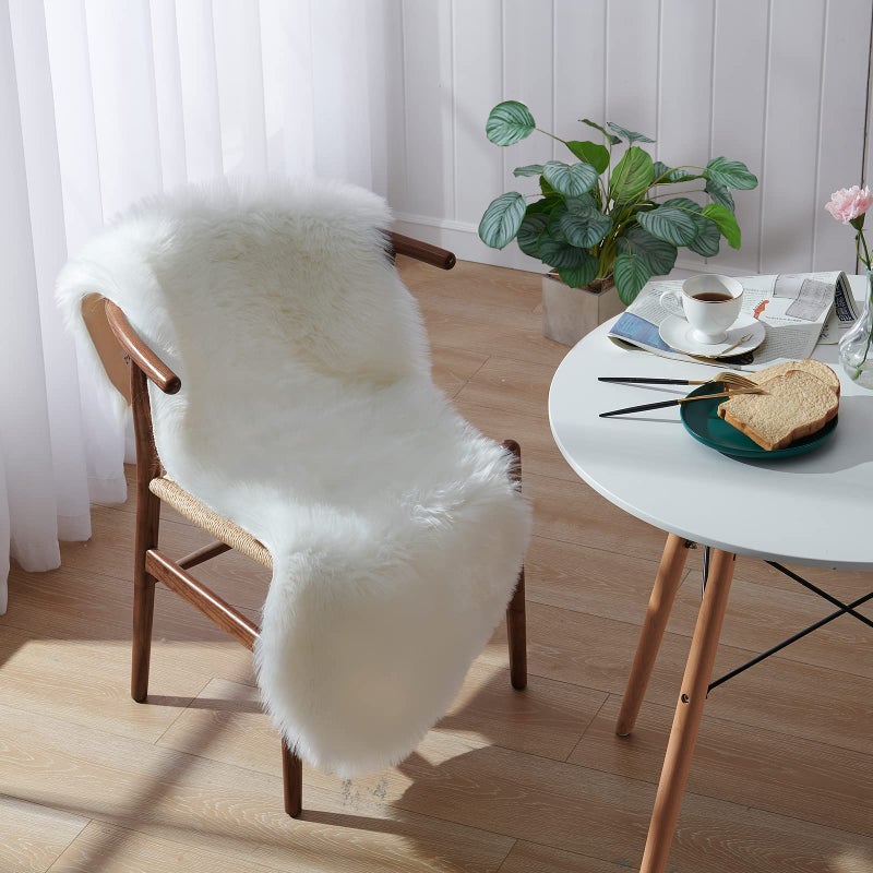 Small Faux Fur Rug 2x4 ft Ultra Soft Sheepskin Rug Chair Sofa Cover Seat Pad White Fluffy Shag Rug for Bedroom Nursery Kids Room Luxury Shaggy Rug Fuzzy Plush Floor Carpets