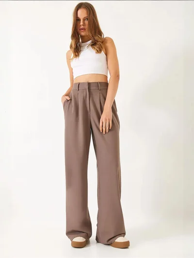 Bianco Lucci LUCCI Wide Leg Pleated Pants with Hook and Loop Closure