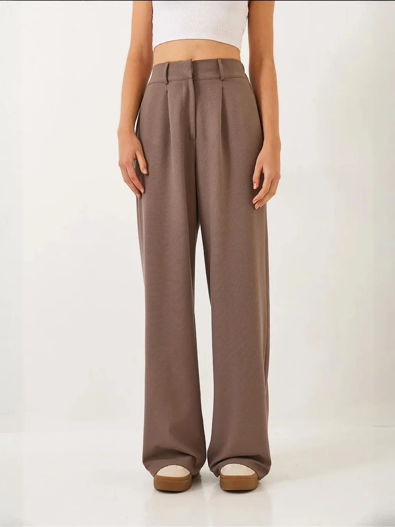 Bianco Lucci LUCCI Wide Leg Pleated Pants with Hook and Loop Closure