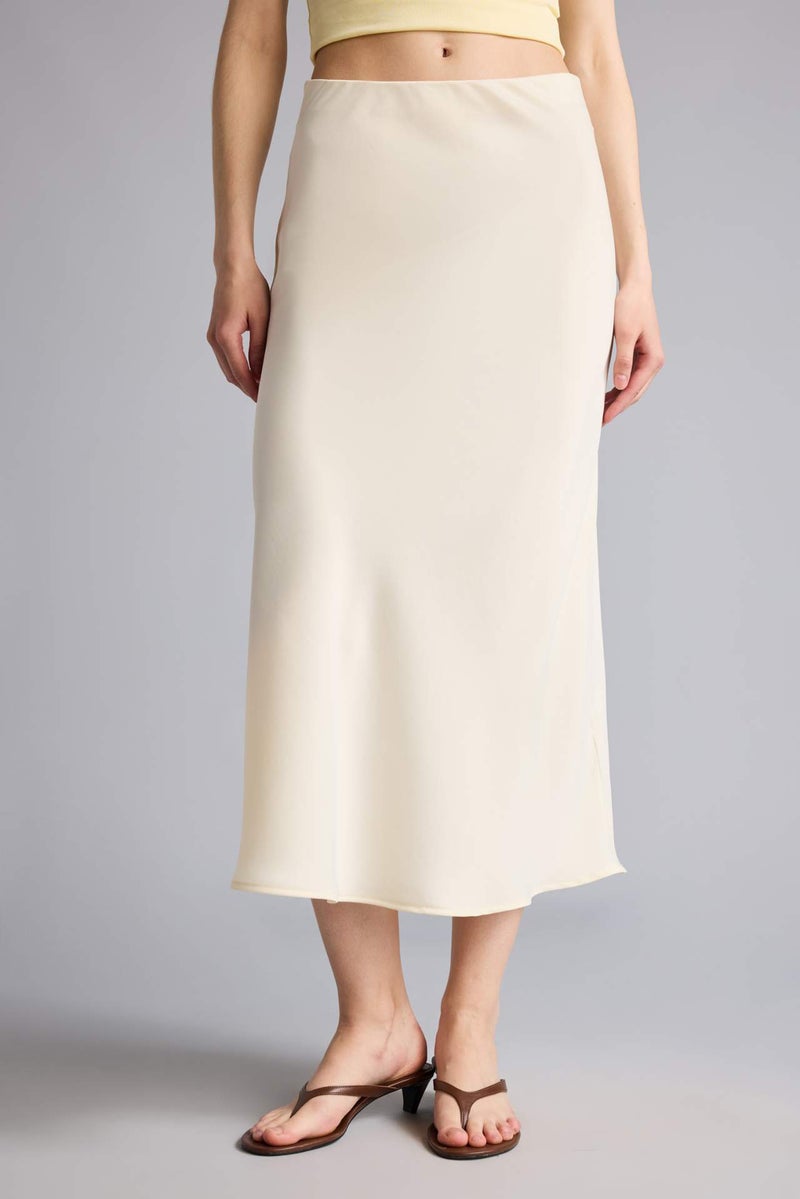 DeFacto A Cut Satin Normal Waist Skirt - Image 4