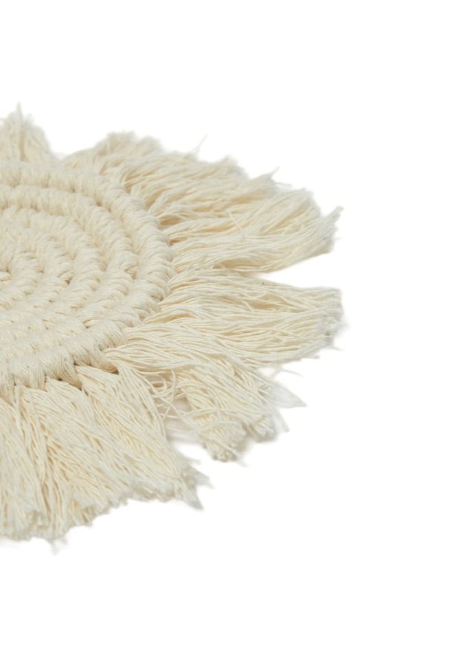 بريكلي بير طقم من 4 أكواب مكرامية بيج - Image 3