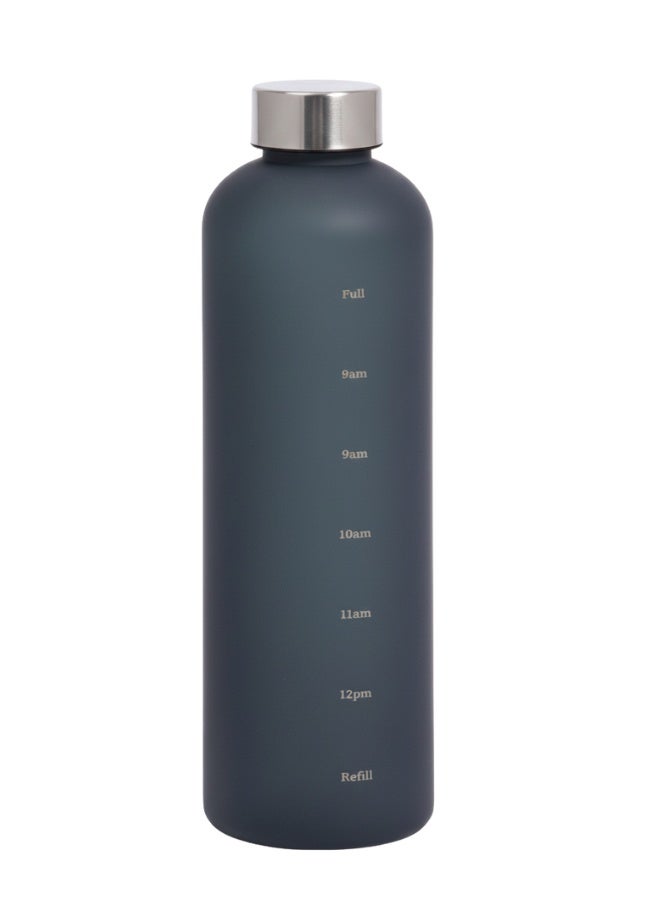 زجاجة ترطيب رياضية وخارجية سعة 1 لتر - زجاجة مياه خفيفة الوزن محمولة مع ماصة - مثالية للمشي لمسافات طويلة، والجري، والتسلق، والتخييم - لون عشوائي - Image 1