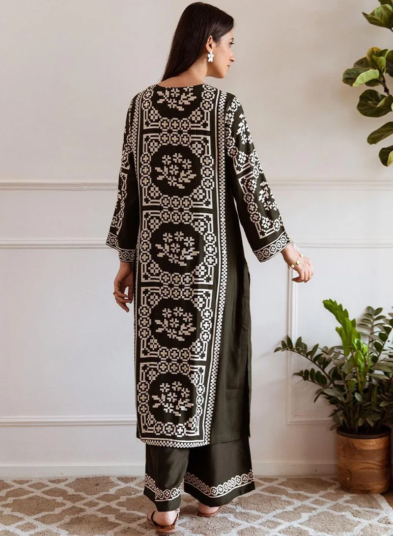 ISHIN Women's Green Rayon Printed Tunic Full Length Palazzo Straight Fit Kurta Set