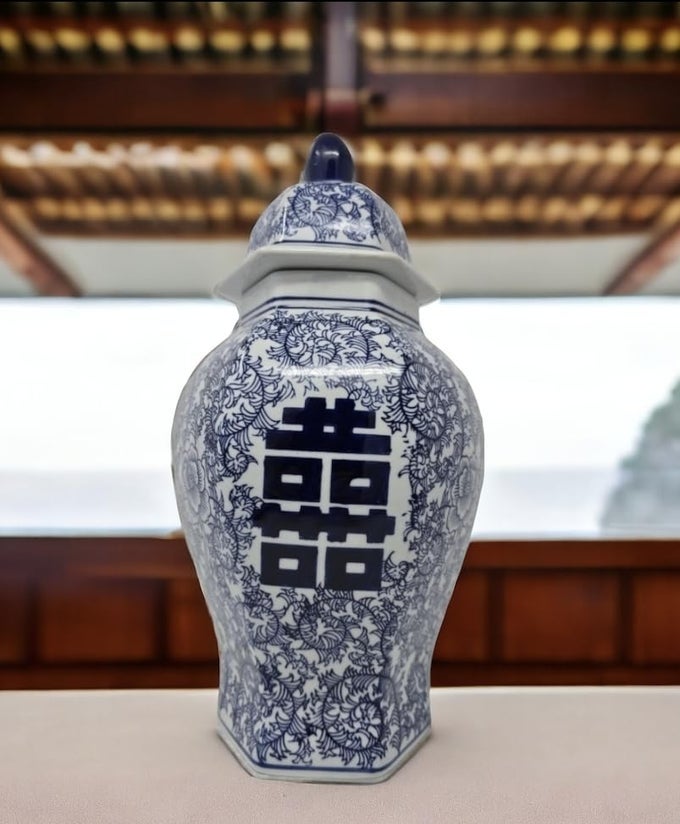 14 CLASSIC BLUE AND WHITE PORCELAIN FLORAL TEMPLE GINGER JAR VASE CHINA MING STYLE DOUBLE HAPPINESS CHINOISERIE VASE HEXAGONAL JAR