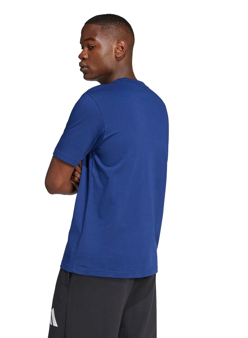 اديداس تيشيرت بشعار كبير من جيرسي فردي