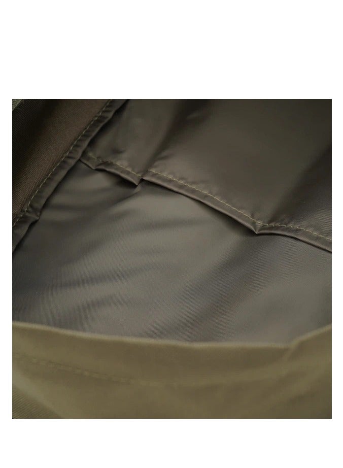 اديداس حقيبة ظهر بشعار كلاسيكي بثلاثة خطوط - Image 3