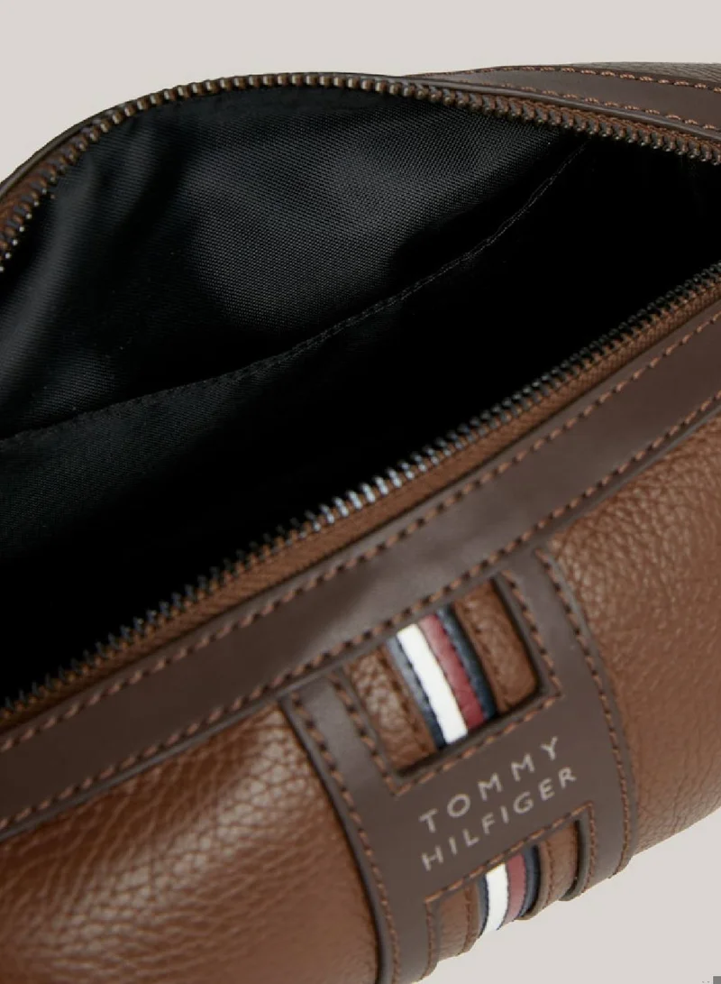 TOMMY HILFIGER Men's Premium Leather Logo Washbag/ Toiletery Bag -  Leather, Brown