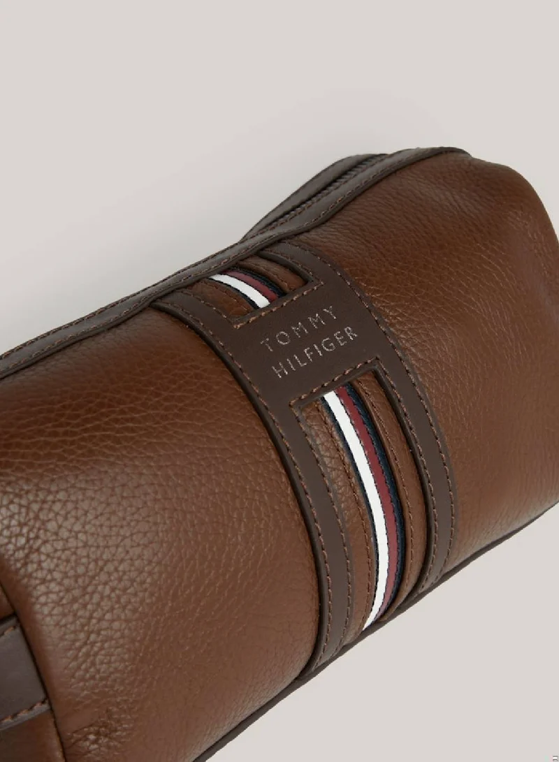 TOMMY HILFIGER Men's Premium Leather Logo Washbag/ Toiletery Bag -  Leather, Brown