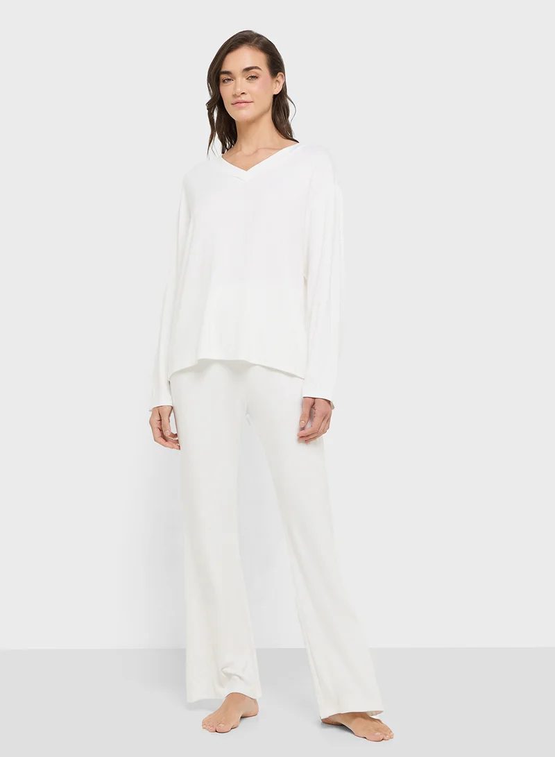 ايلا Top & Pant Pyjama Set