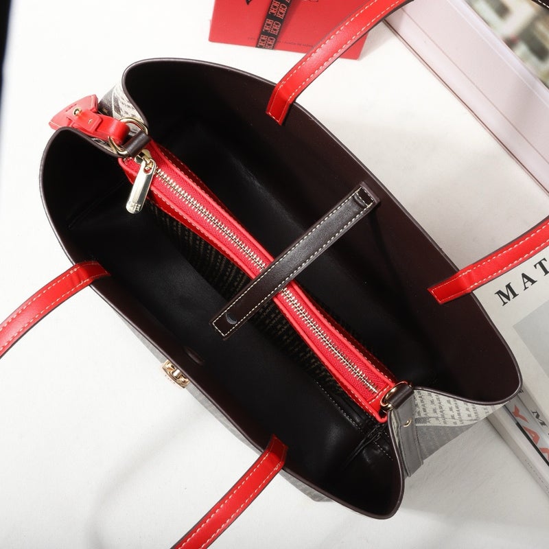 Chhc Bucket Bag Women'S 2025 Spring New Pvc Niche Designer Texture Commuter Shoulder Handbag - Image 5