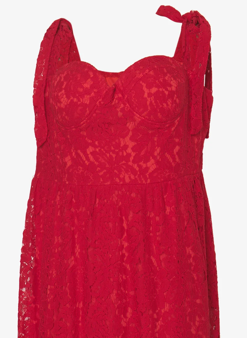 Ella Plus Strappy Lace Dress