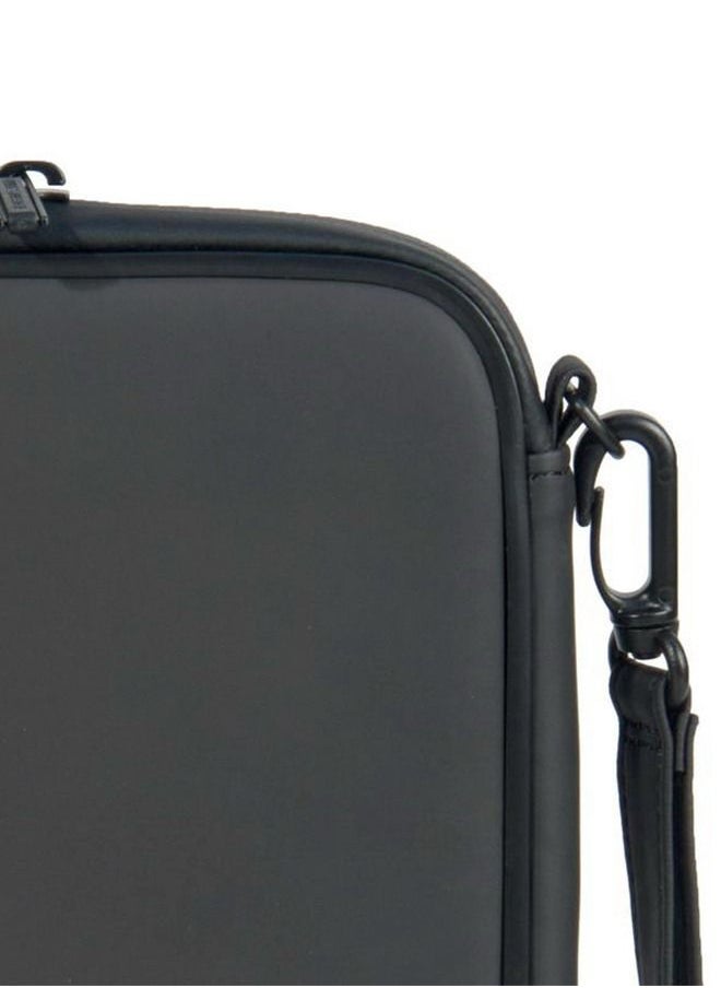 RivaCase - RivaCase 5007 Antishock Black Tablet PC Bag/E-Reader 7" - Image 1