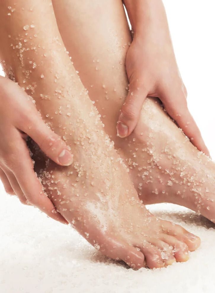 BENAMÕR Gordissimo Nourishing Body Scrub – Exfoliating Salt Scrub with Shea Butter, Almond & Argan Oil – Smoothes & Softens Dry Skin – Paraben Free, Vegan – 200ml - Image 3