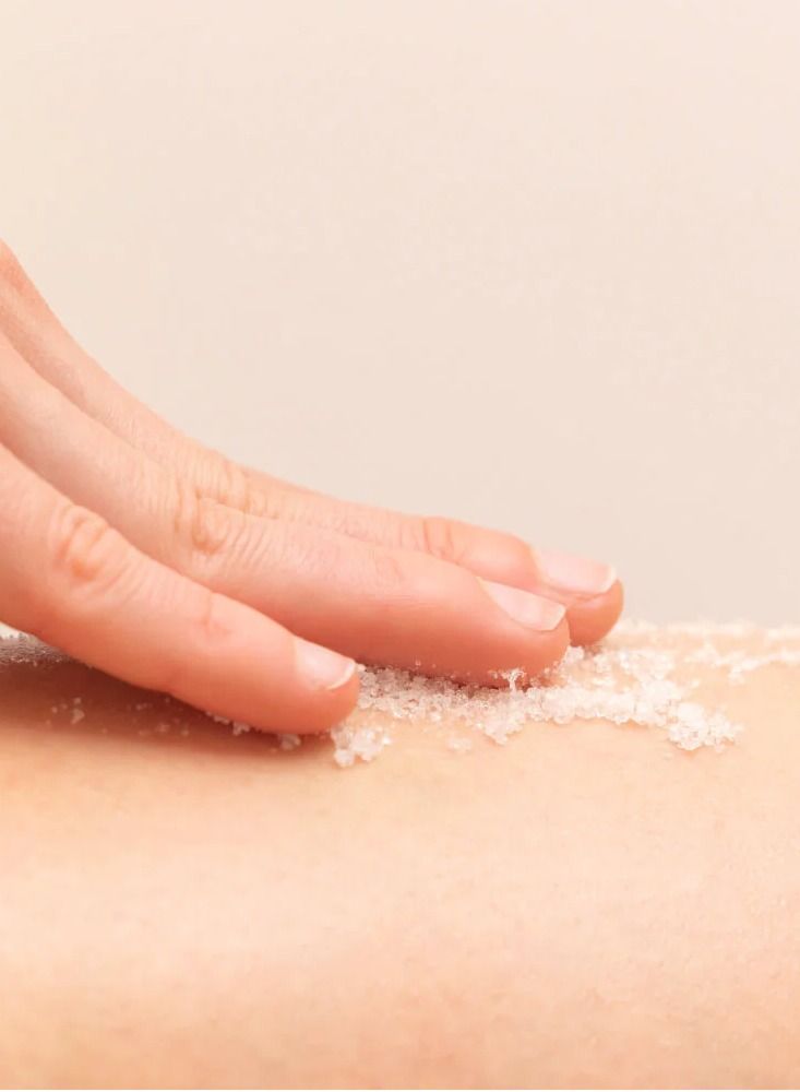 BENAMÕR Gordissimo Nourishing Body Scrub – Exfoliating Salt Scrub with Shea Butter, Almond & Argan Oil – Smoothes & Softens Dry Skin – Paraben Free, Vegan – 200ml - Image 4