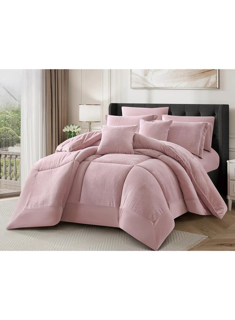 Luxurious winter  bedspread set, embossed with soft velvet and faux fur for ultimate warmth. Includes: 1 comforter (240*260 cm), 1 flat sheet (200*200 cm), 4 pillowcases (80*50 cm), and 2 cushion covers (50*50 cm). - Image 1