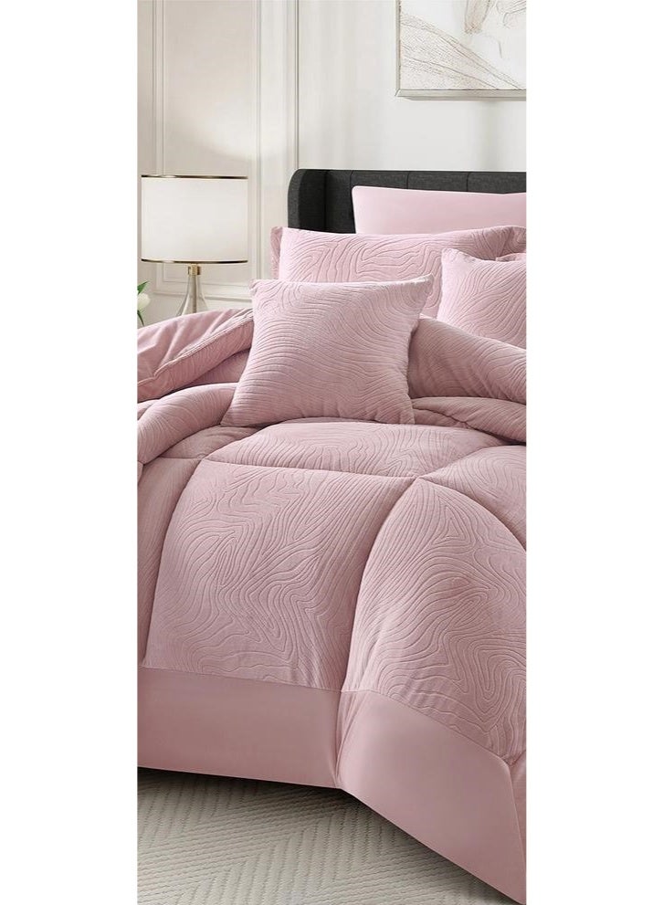 Luxurious winter  bedspread set, embossed with soft velvet and faux fur for ultimate warmth. Includes: 1 comforter (240*260 cm), 1 flat sheet (200*200 cm), 4 pillowcases (80*50 cm), and 2 cushion covers (50*50 cm). - Image 3