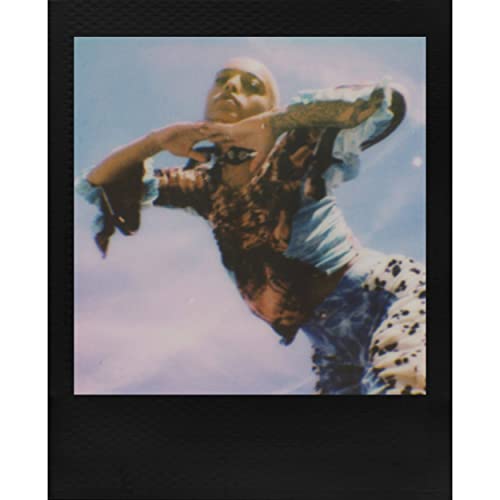The Imaging World Polaroid Originals Go Instant Color Film - Black Frame - for The Polaroid GO Camera - 2 Double Packs with Cloth (32 Photos) - Image 3