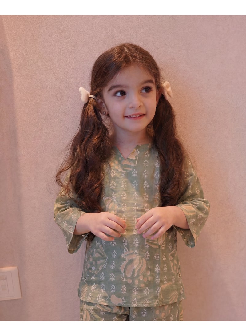 Mamma Mimos Princess Petals - Cupcake - Olive Green - Image 4