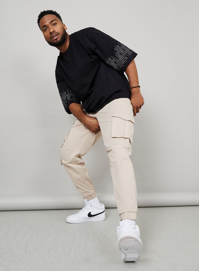 Styli Relaxed Fit Tapered Cargo Jogger in Cotton Twill - Image 2