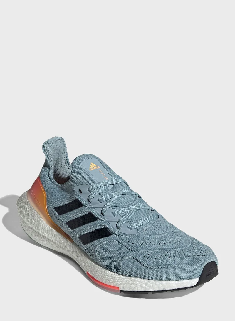 Adidas Ultraboost 22 Heat.