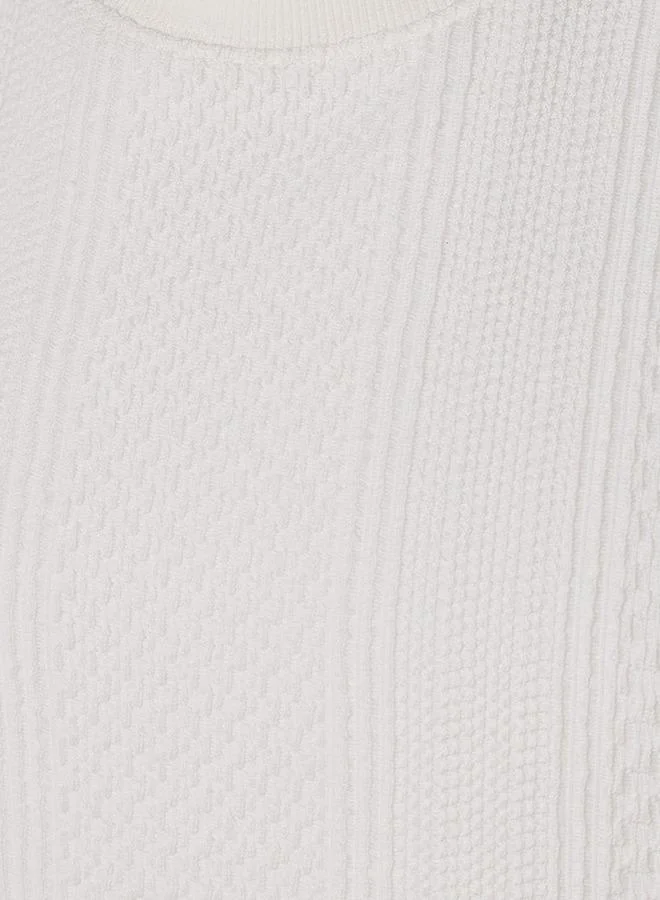 ايكونيك Iconic Men Regular Fit Crew Neck Short Sleeves Textured T shirt