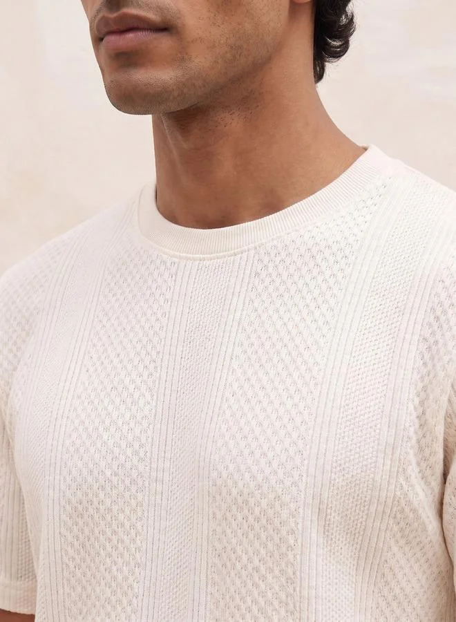 Iconic Iconic Men Regular Fit Crew Neck Short Sleeves Textured T shirt
