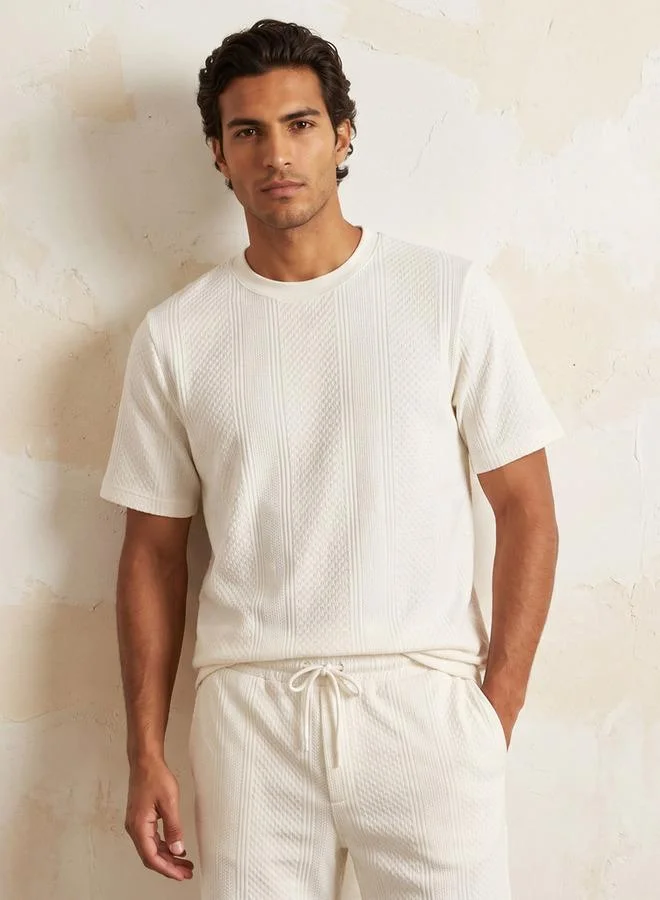 Iconic Iconic Men Regular Fit Crew Neck Short Sleeves Textured T shirt