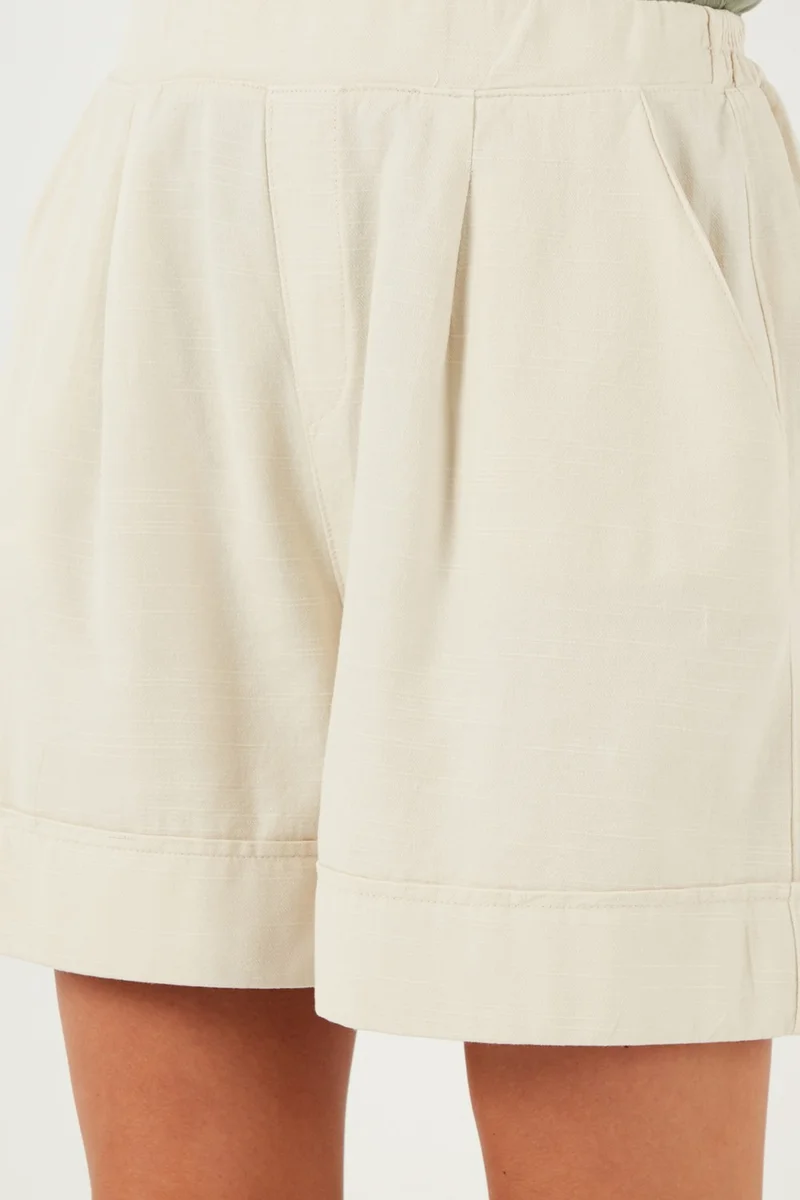 Lela Cotton Standard Fit High Waist Seam Detailed Shorts Women's Shorts 668YP4921