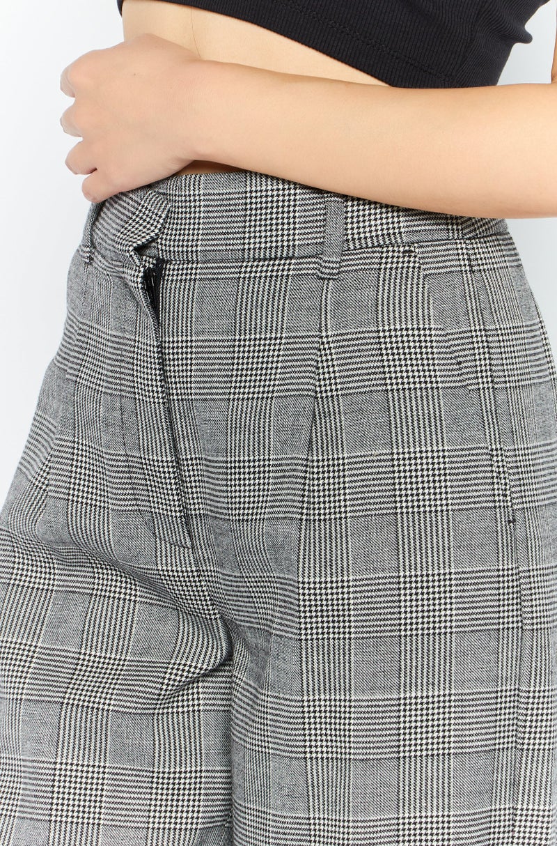 Michael Kors Women Regular Fit Plaid Dress Pants, Grey  - Image 3