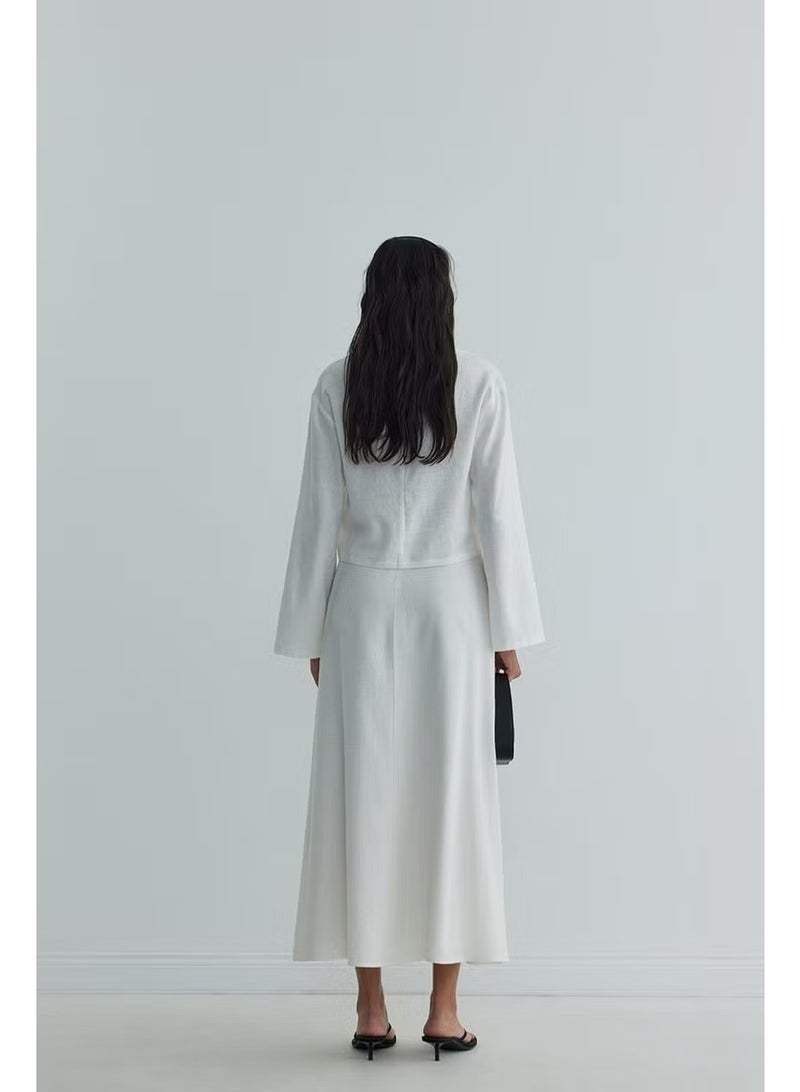 Suud Collection White Mussel Crop Linen Blouse - Image 3