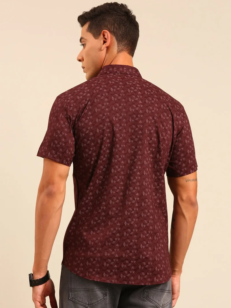 جوفن قميص قطني مطبوع رجالي بلون عنابي