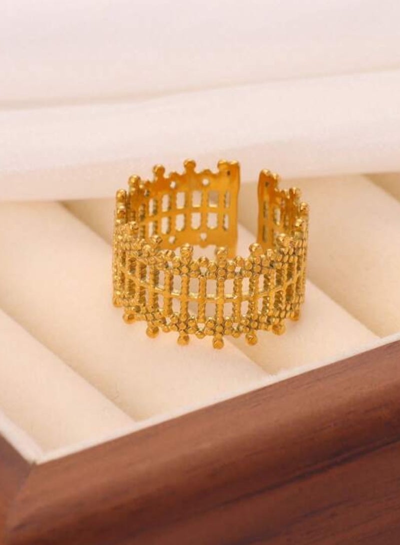 إيكوال خاتم نسائي من الاستانلس ستيل مطلي باللون الذهبي بمقاس موحد - Image 3