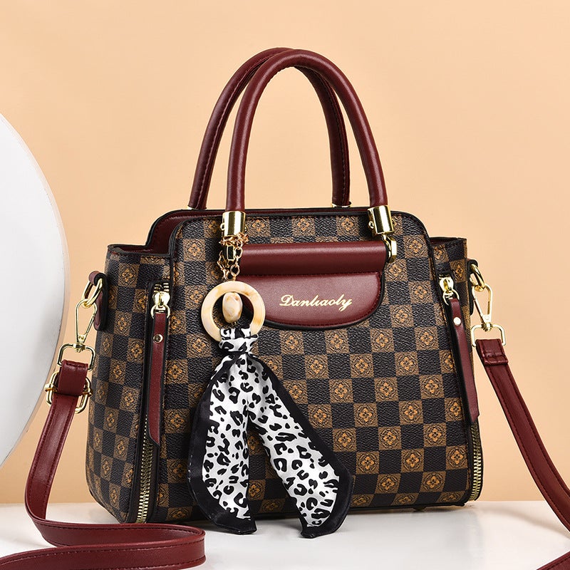 Middle-Aged Mother'S Bag, High-End, Versatile, Single Shoulder Crossbody Bag, 2025 Large-Capacity Handbag, Trendy And Fashionable Women'S Bag - Image 4