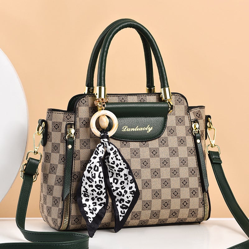Middle-Aged Mother'S Bag, High-End, Versatile, Single Shoulder Crossbody Bag, 2025 Large-Capacity Handbag, Trendy And Fashionable Women'S Bag - Image 3
