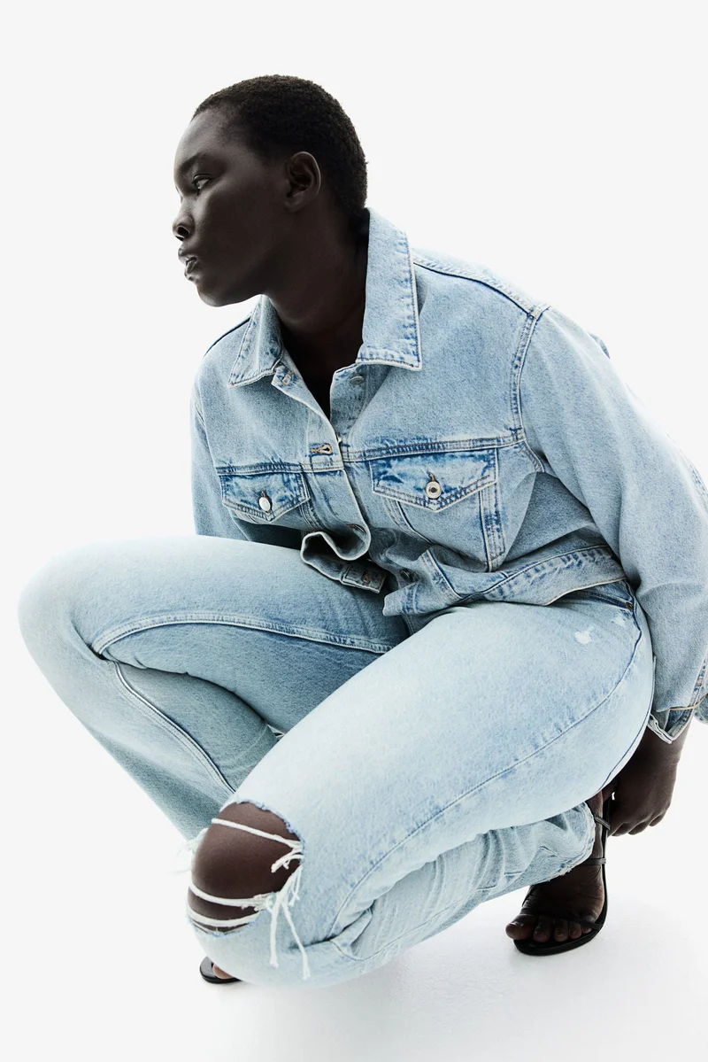 اتش اند ام جينز بخصر عالي وقصّة مستقيمة