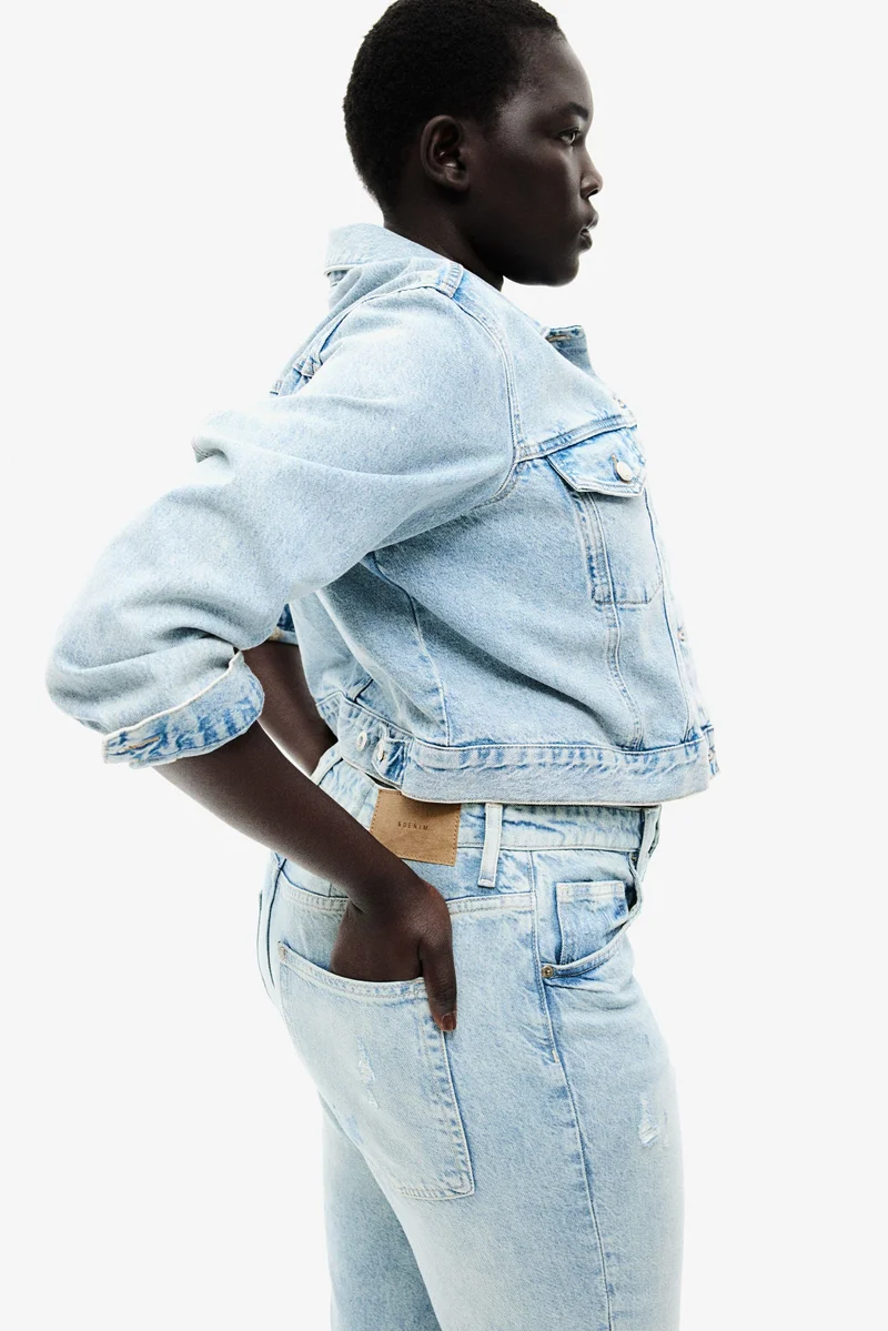 اتش اند ام جينز بخصر عالي وقصّة مستقيمة