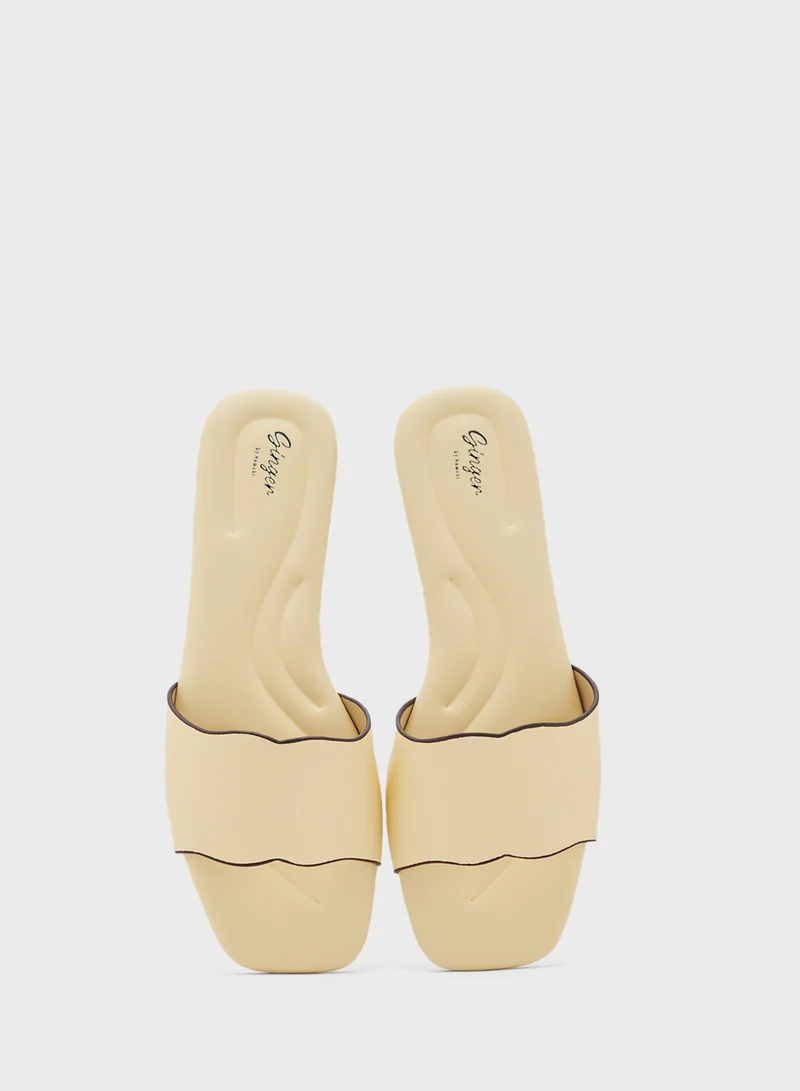 Ginger Scallop Design Flat Sandal