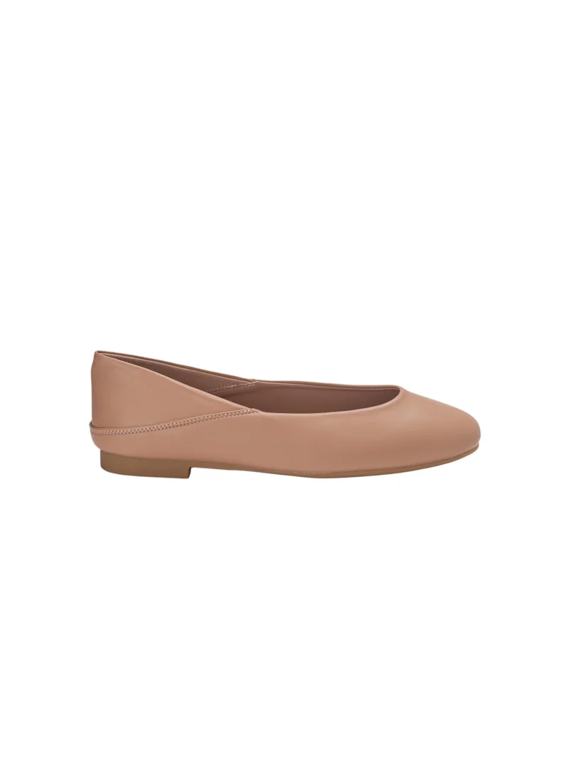 Bata Round Toe Ballerinas