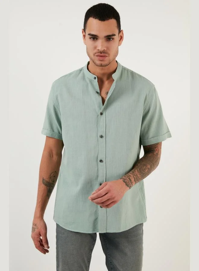 بوراتي قميص رجالي بياقة واقفة وأكمام قصيرة من قطن بلمسة كتان