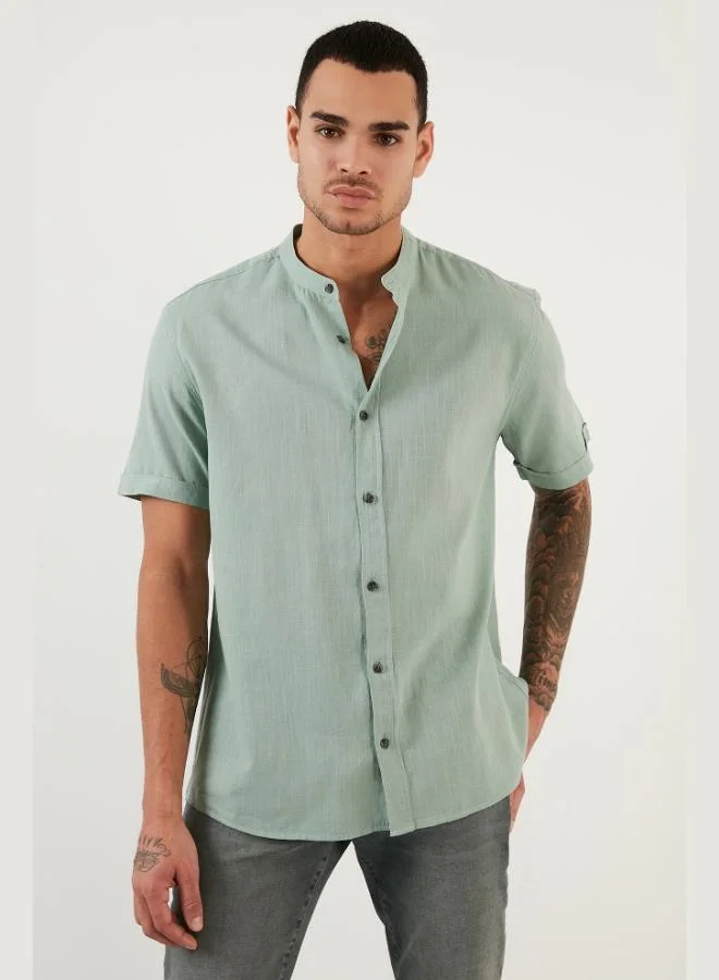 بوراتي قميص رجالي بياقة واقفة وأكمام قصيرة من قطن بلمسة كتان