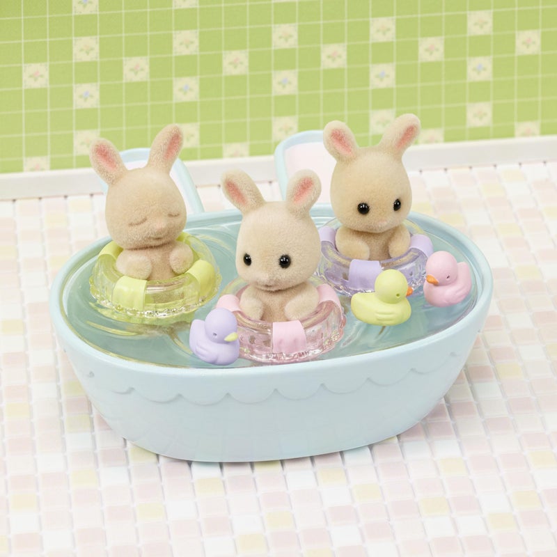 Calico Critters مجموعة استحمام الأطفال الثلاثة من كاليكو كريترز - Image 3