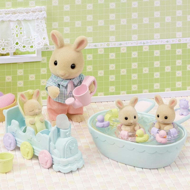 Calico Critters مجموعة استحمام الأطفال الثلاثة من كاليكو كريترز - Image 2