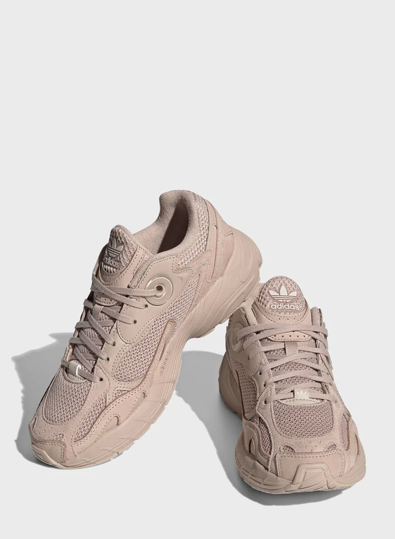 adidas Originals Adidas Astir W
