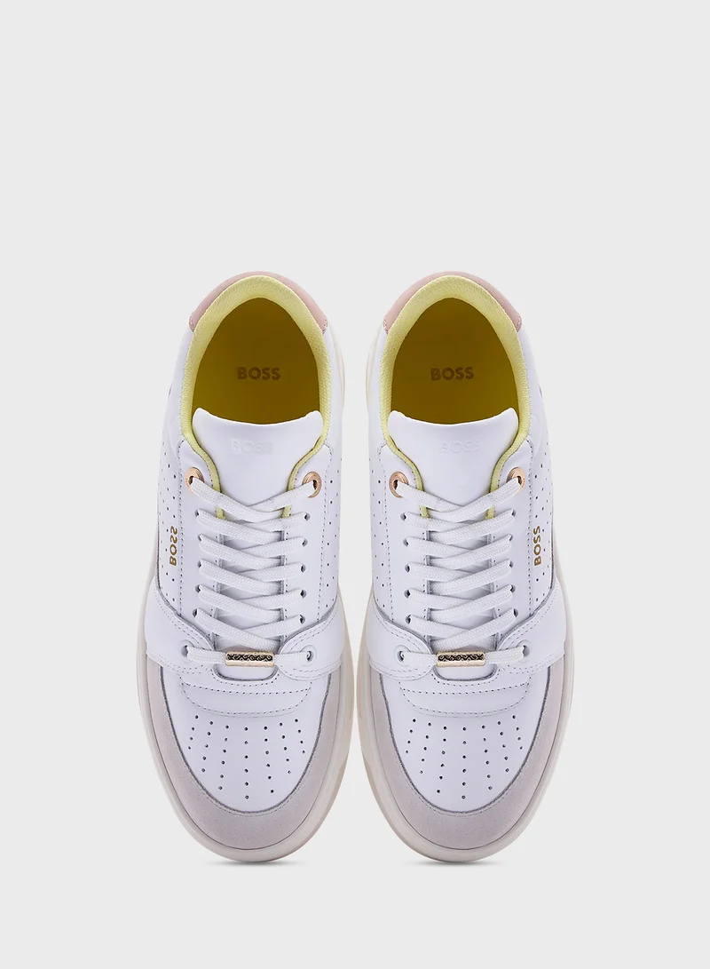 بوس Lace Up Low Top Sneakers