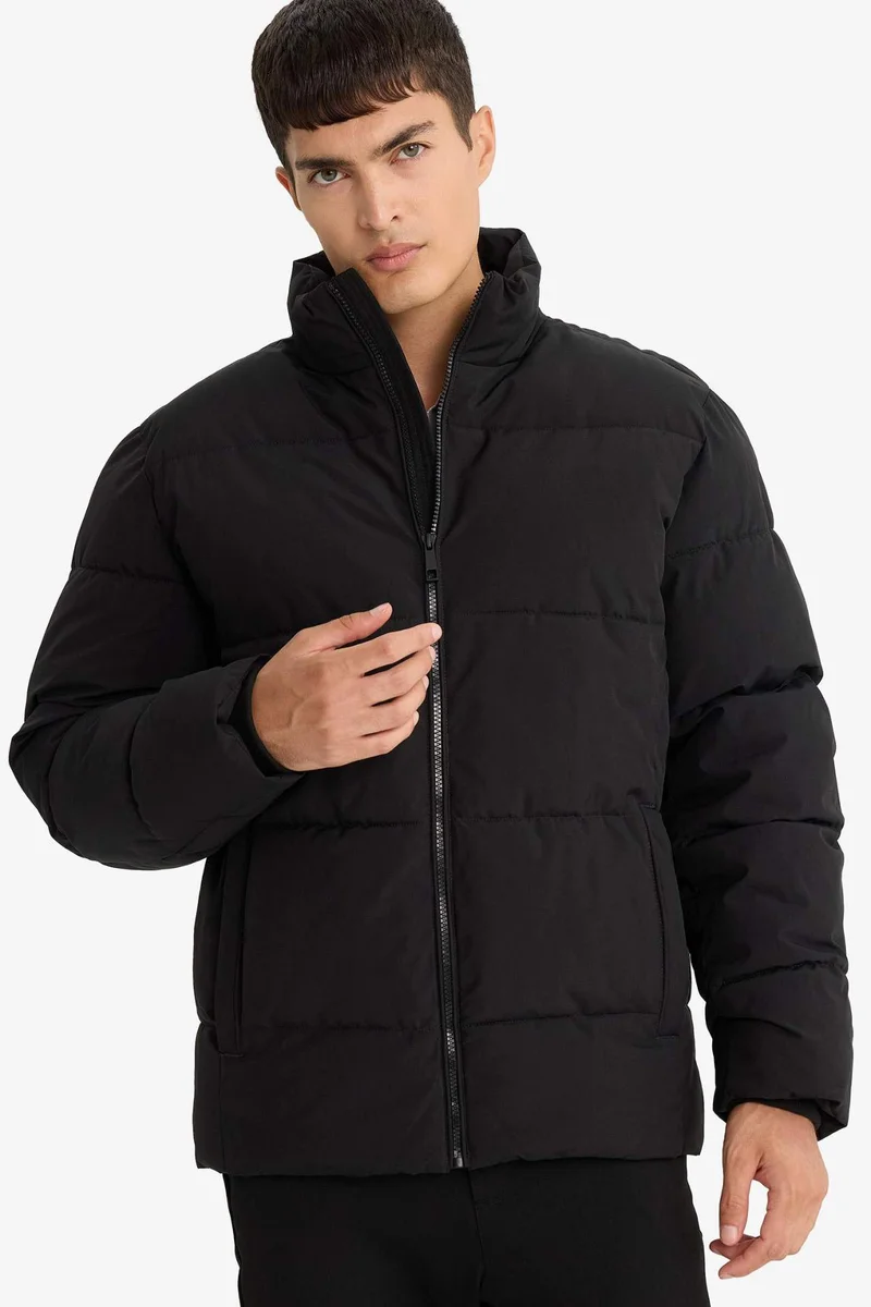 ديفاكتو Regular Fit Puffer Jacket