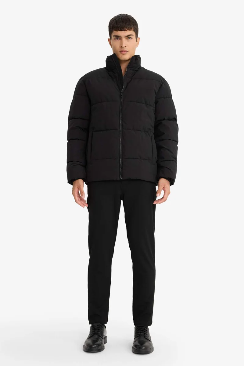 ديفاكتو Regular Fit Puffer Jacket