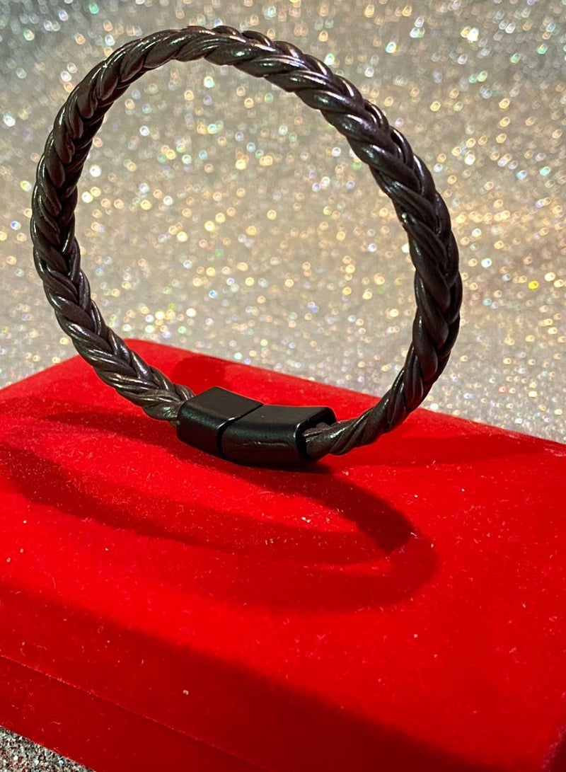 LAOONT Braided Leather Bracelet for Men - Image 2