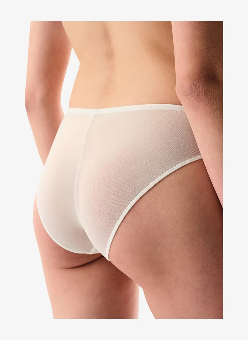 بنتي Women Lace Slip White Briefs